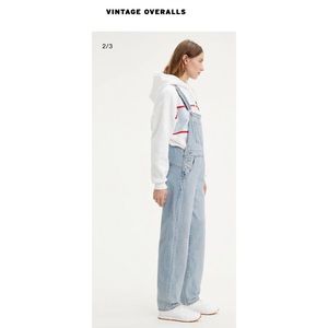 Levi's NWT light wash overalls